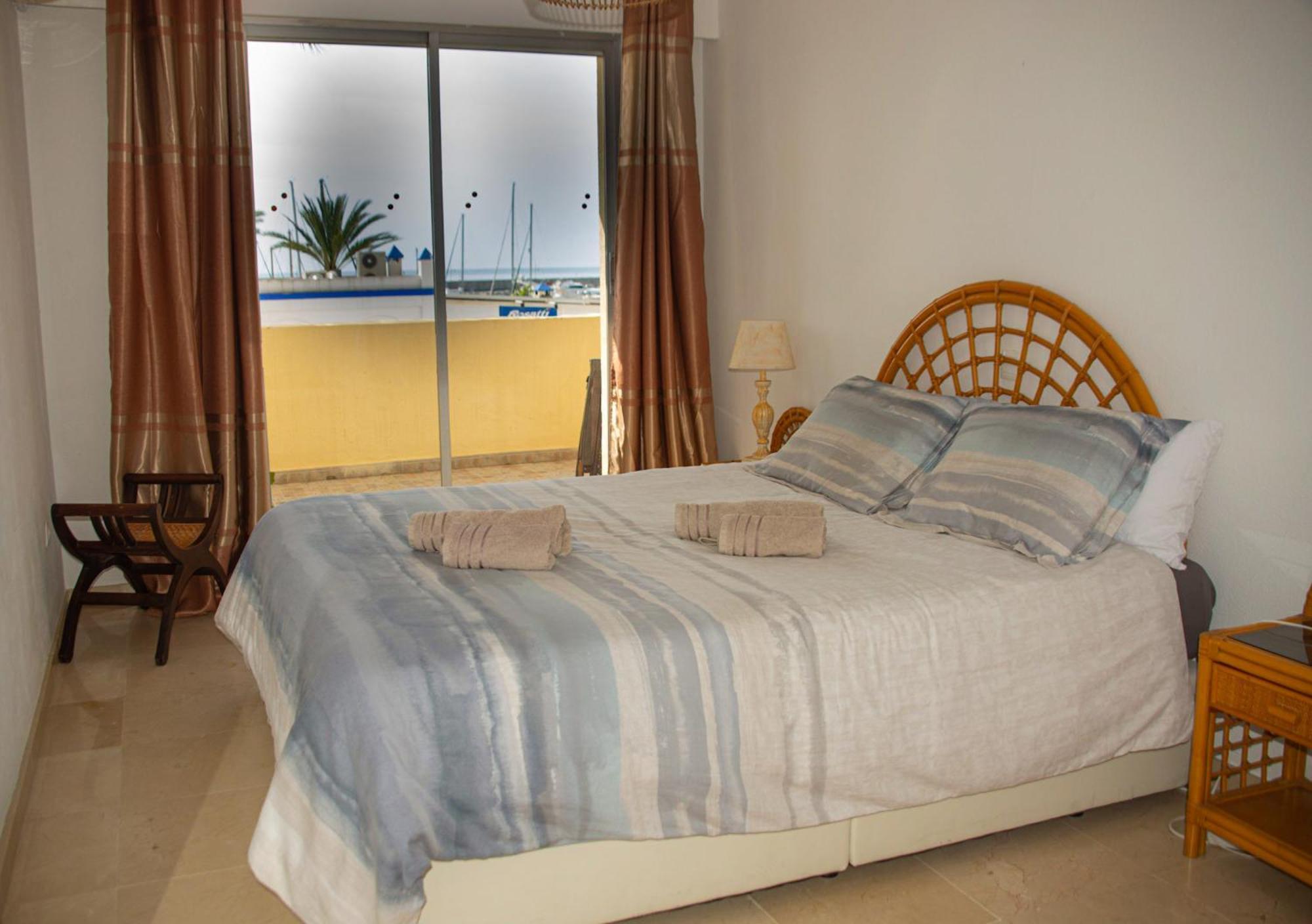 Appartement Palmeras Puerto Paraiso Estepona Luaran gambar